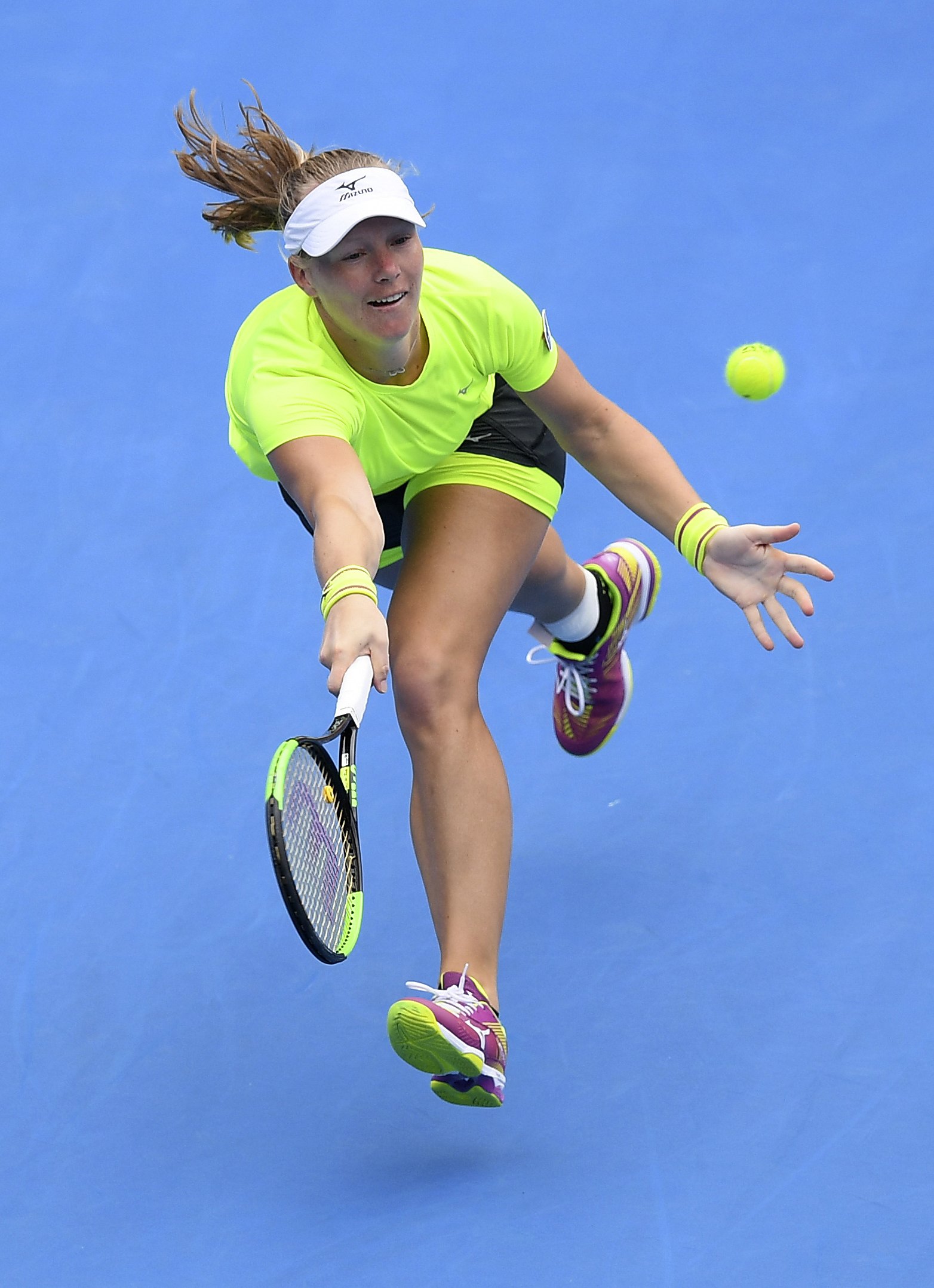 365游戏中心免费下载 - Uzi巅峰对决，穆古鲁扎与50激战塞尔维亚队分钟，精彩发挥胜负难料！